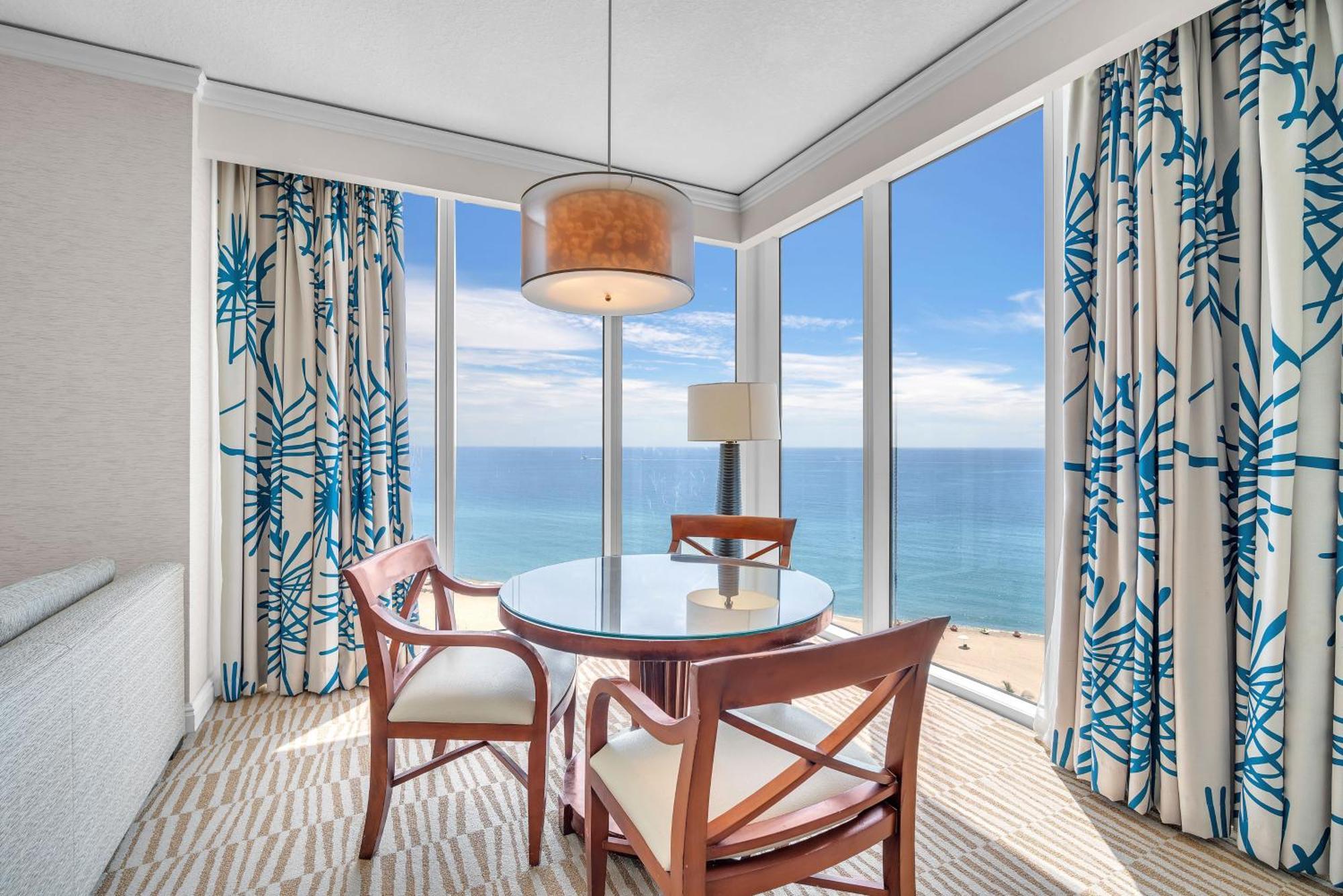 מיאמי ביץ' Trump Intl 2 Bedroom Apartment 1600 Sqf Ocean Front מראה חיצוני תמונה
