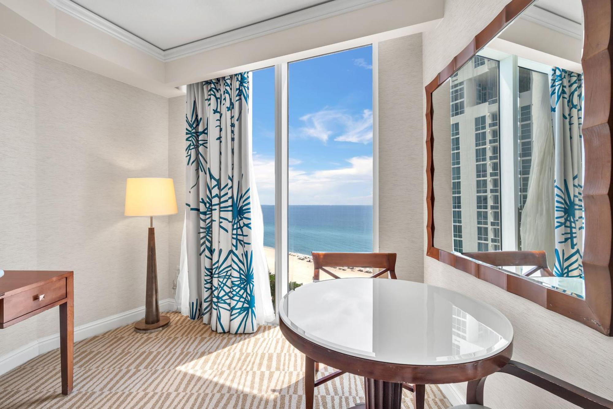 מיאמי ביץ' Trump Intl 2 Bedroom Apartment 1600 Sqf Ocean Front מראה חיצוני תמונה